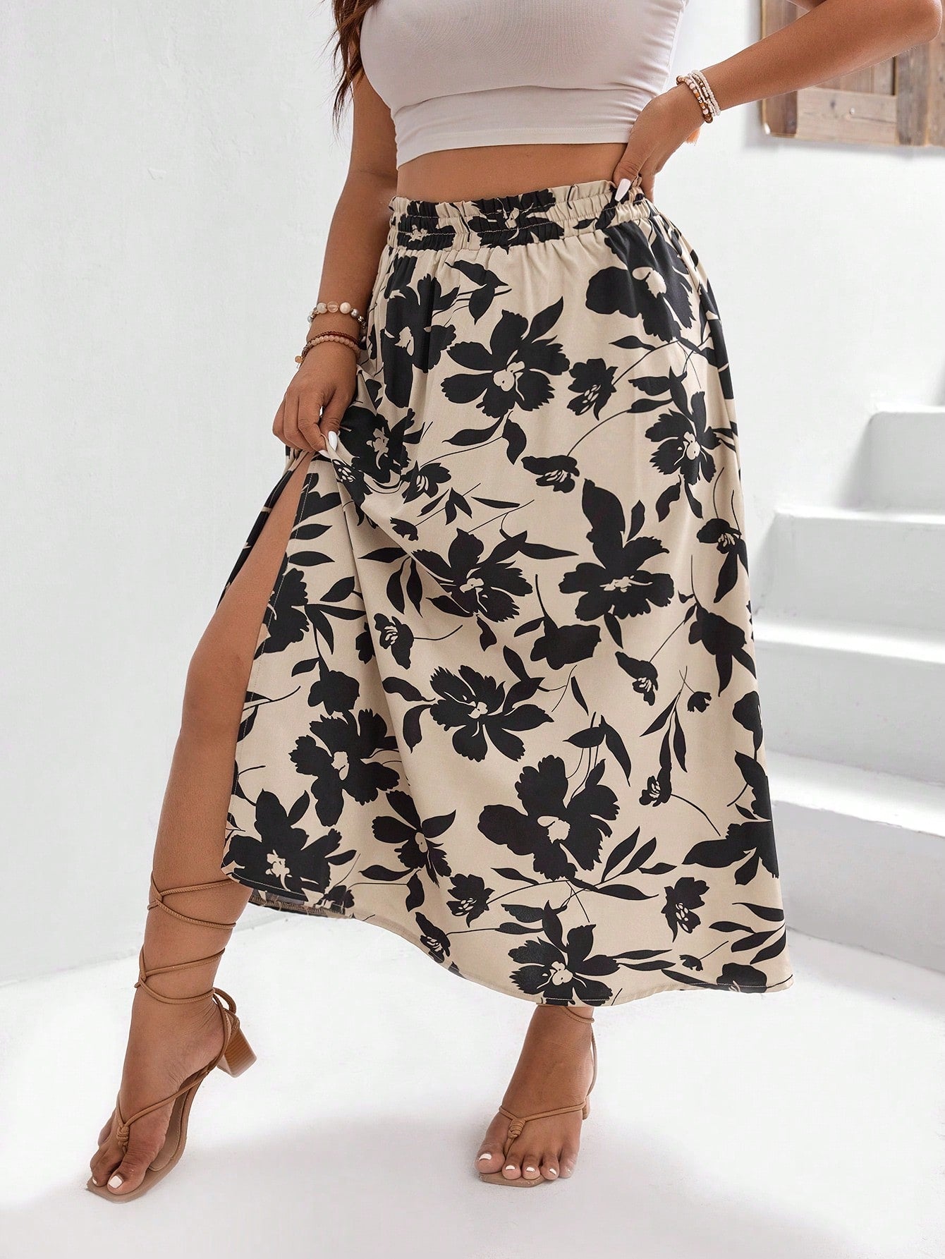 Saia Feminina com Fenda na Coxa